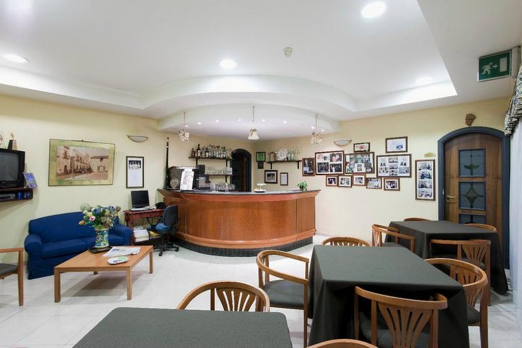 Hotel Scrivano Randazzo Exterior photo